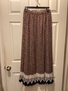 Women's Brown Floral Maxi Skirt with Lace Trim
